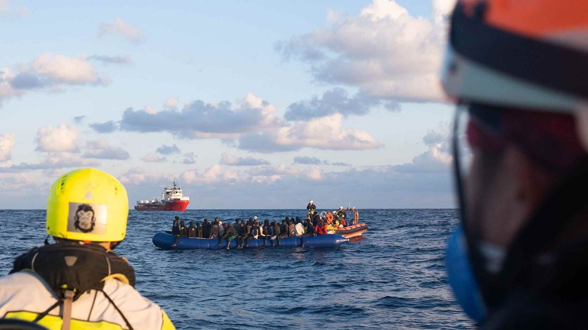 Naufragio De Migrantes En Italia Deja Al Menos Muertos