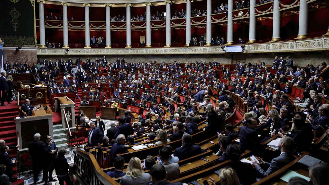 Francia Asamblea Aprueba La Reforma De Pensiones De Macron N