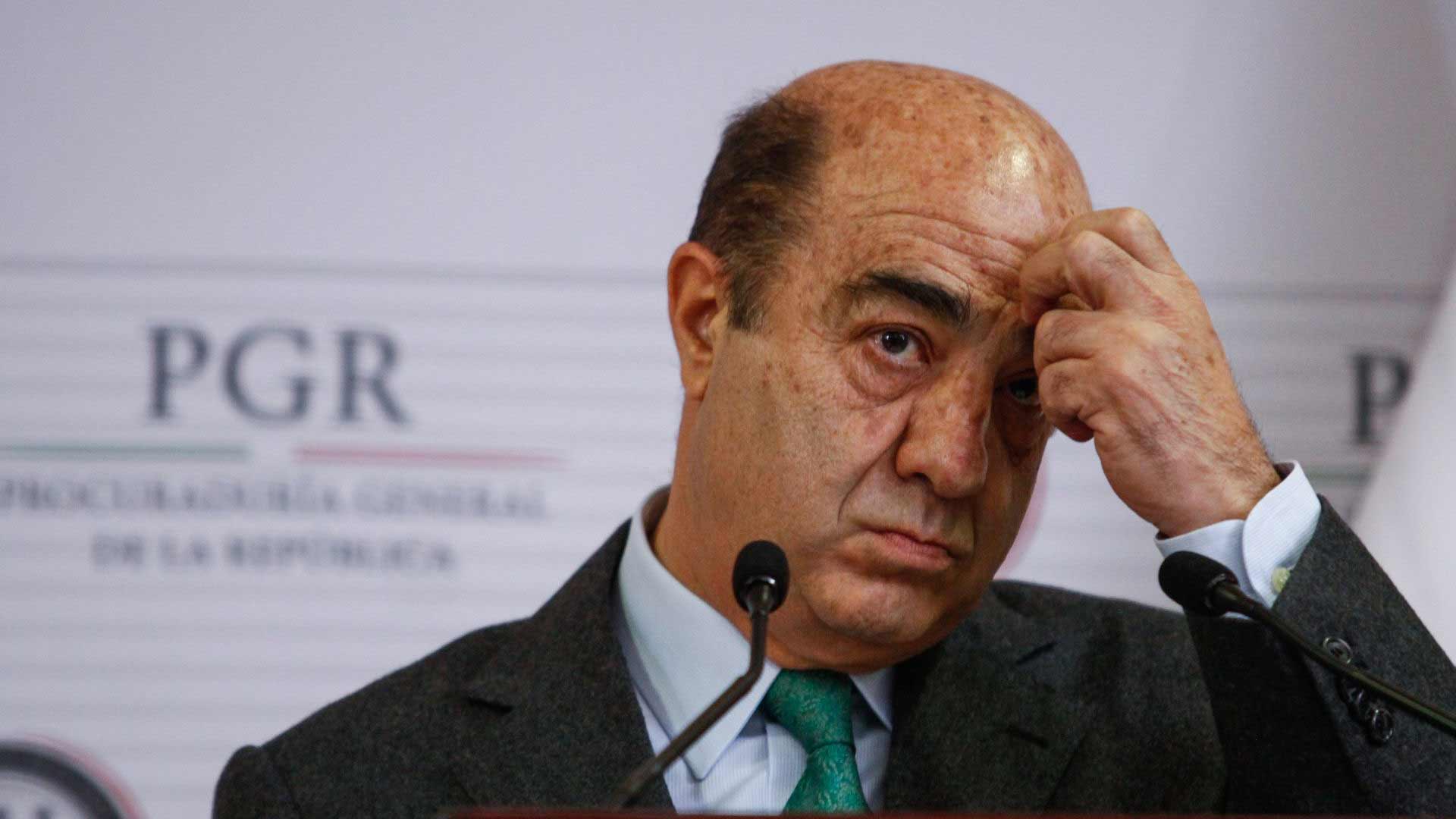 Murillo Karam Trasladado a Torre Médica de Tepepan N