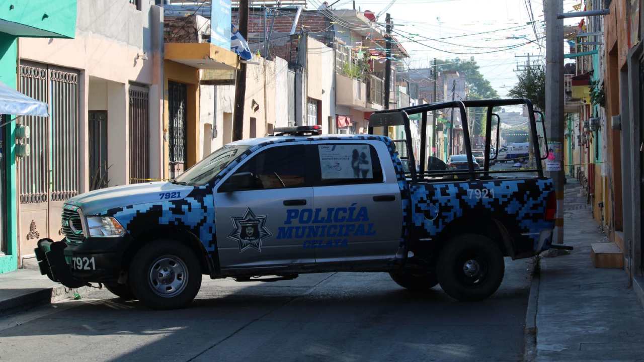 Balacera Contra Instalaciones De La Polic A En Celaya Deja Un Muerto N