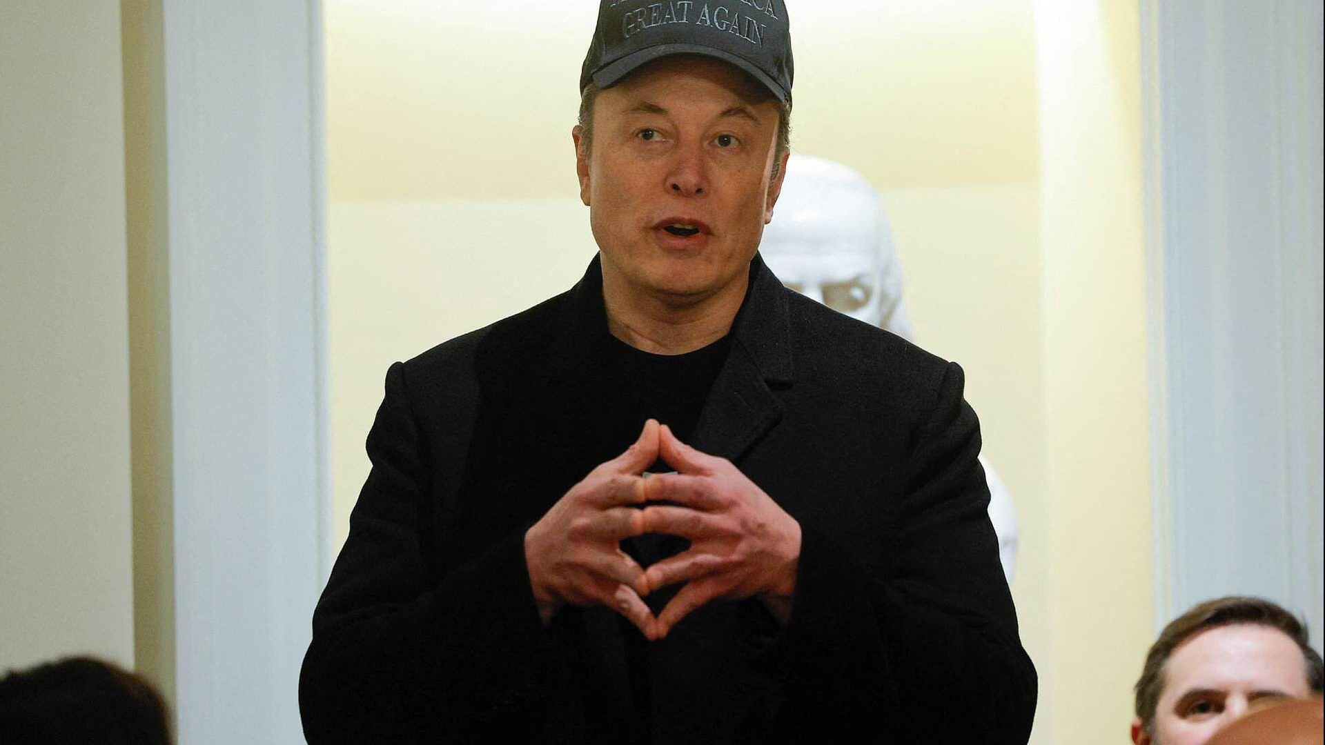 Elon Musk Participó en la Primera Reunión del Gabinete de Donald Trump