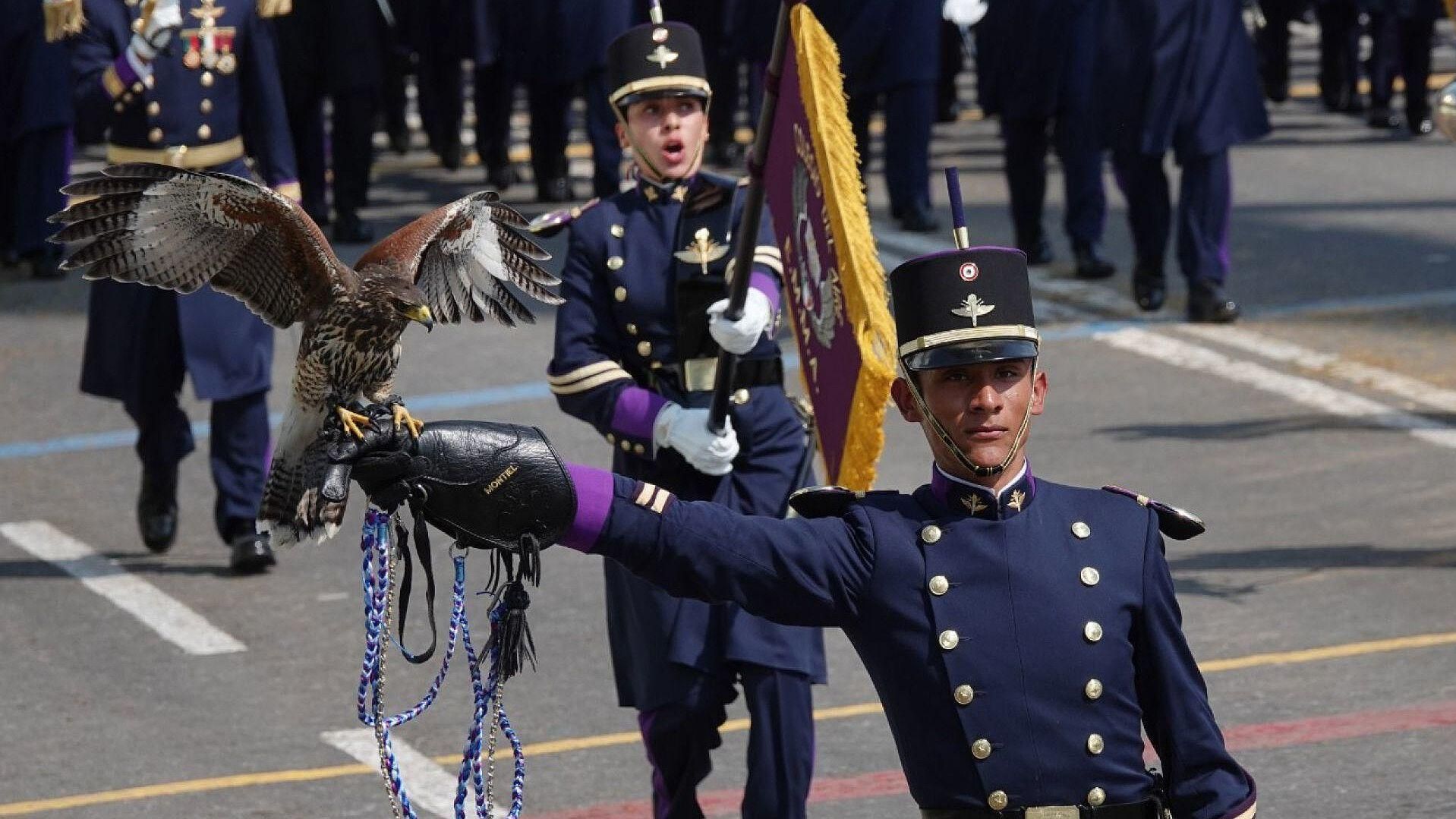 Desfile en CDMX por el 112 Aniversario de la Revolución