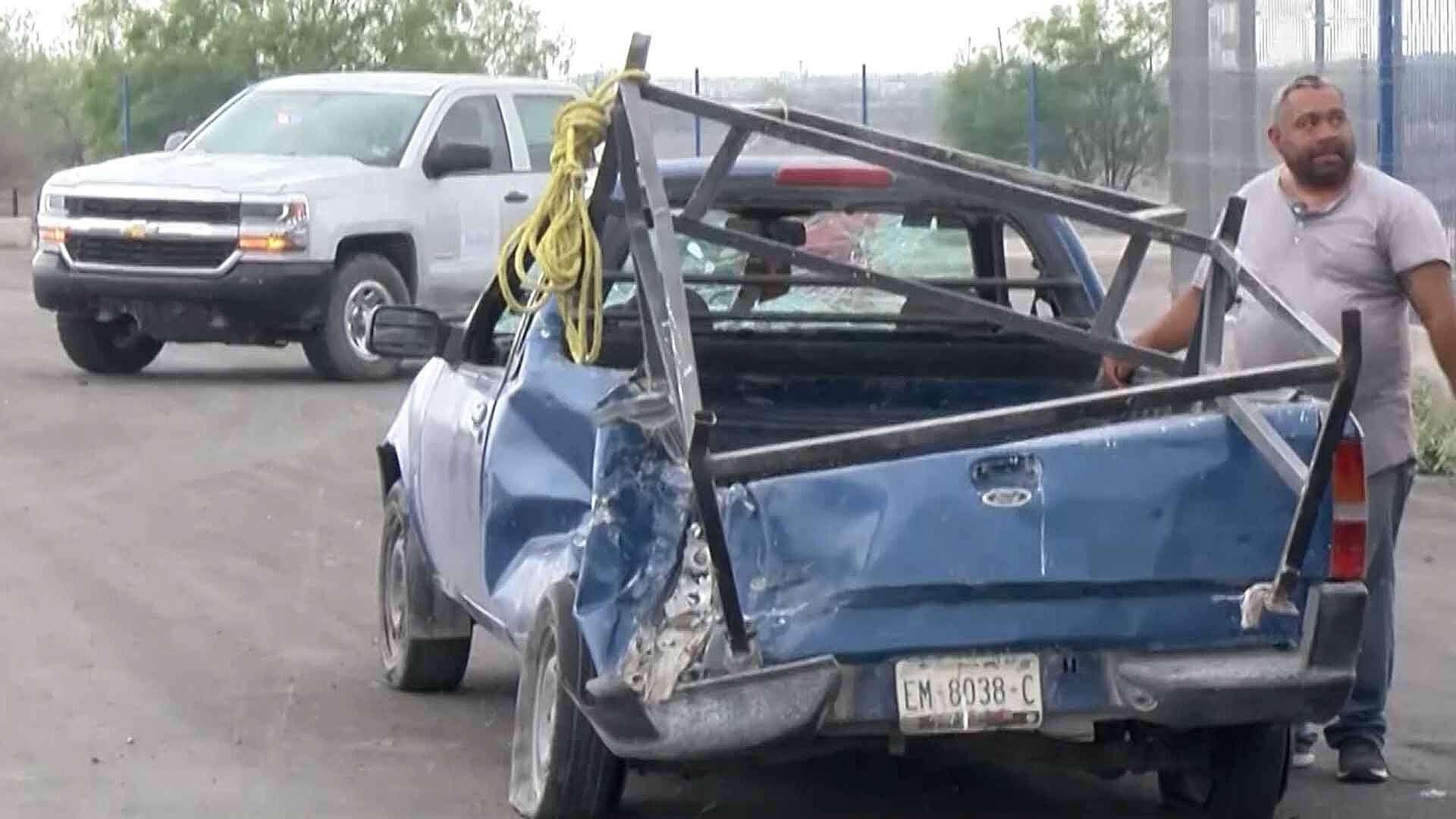 Muere Hombre tras Chocar con Tractocamión en Carretera Ribereña