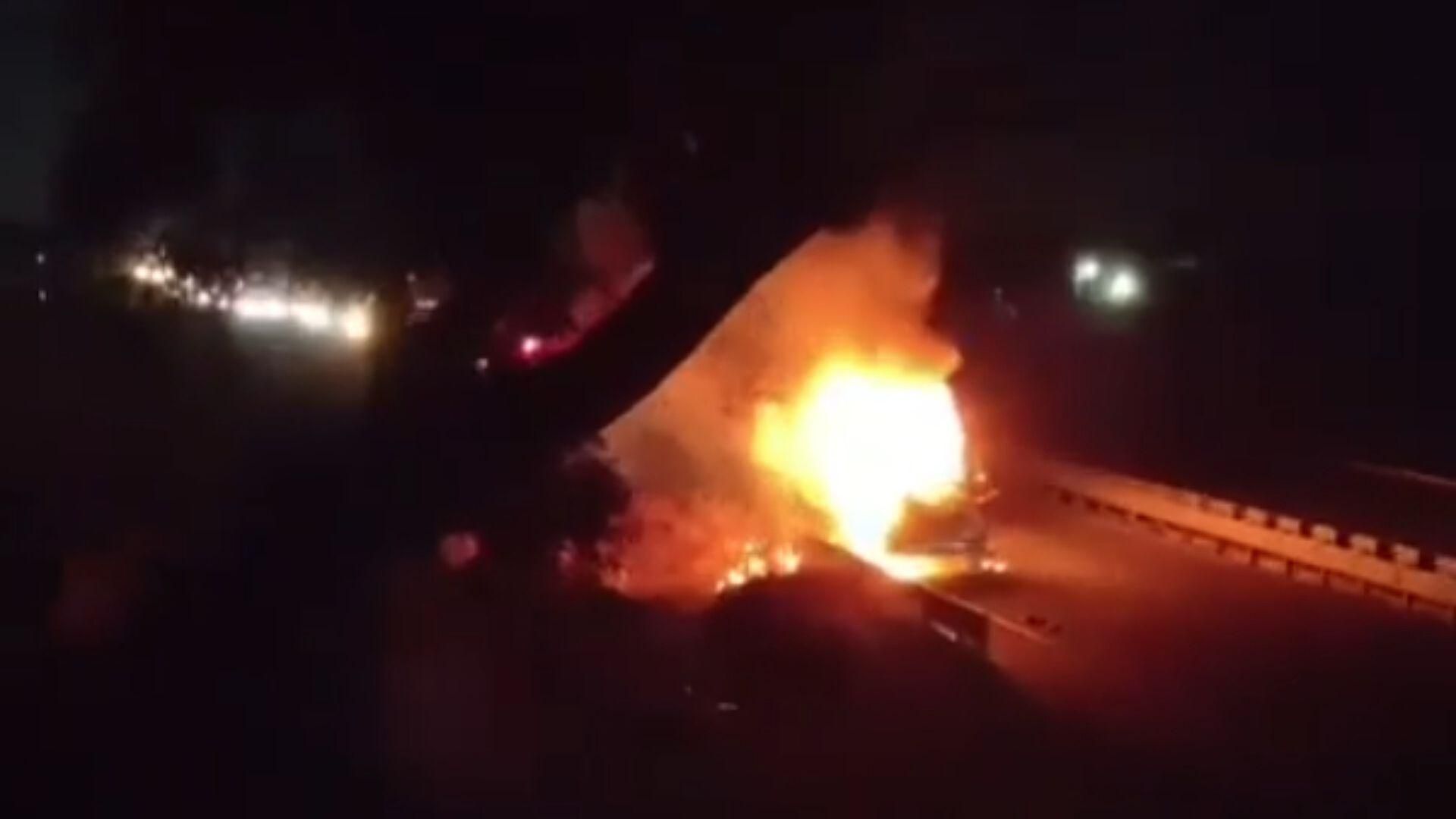 Incendio de Tractocamión Provocó Cierre Total en la Autopista