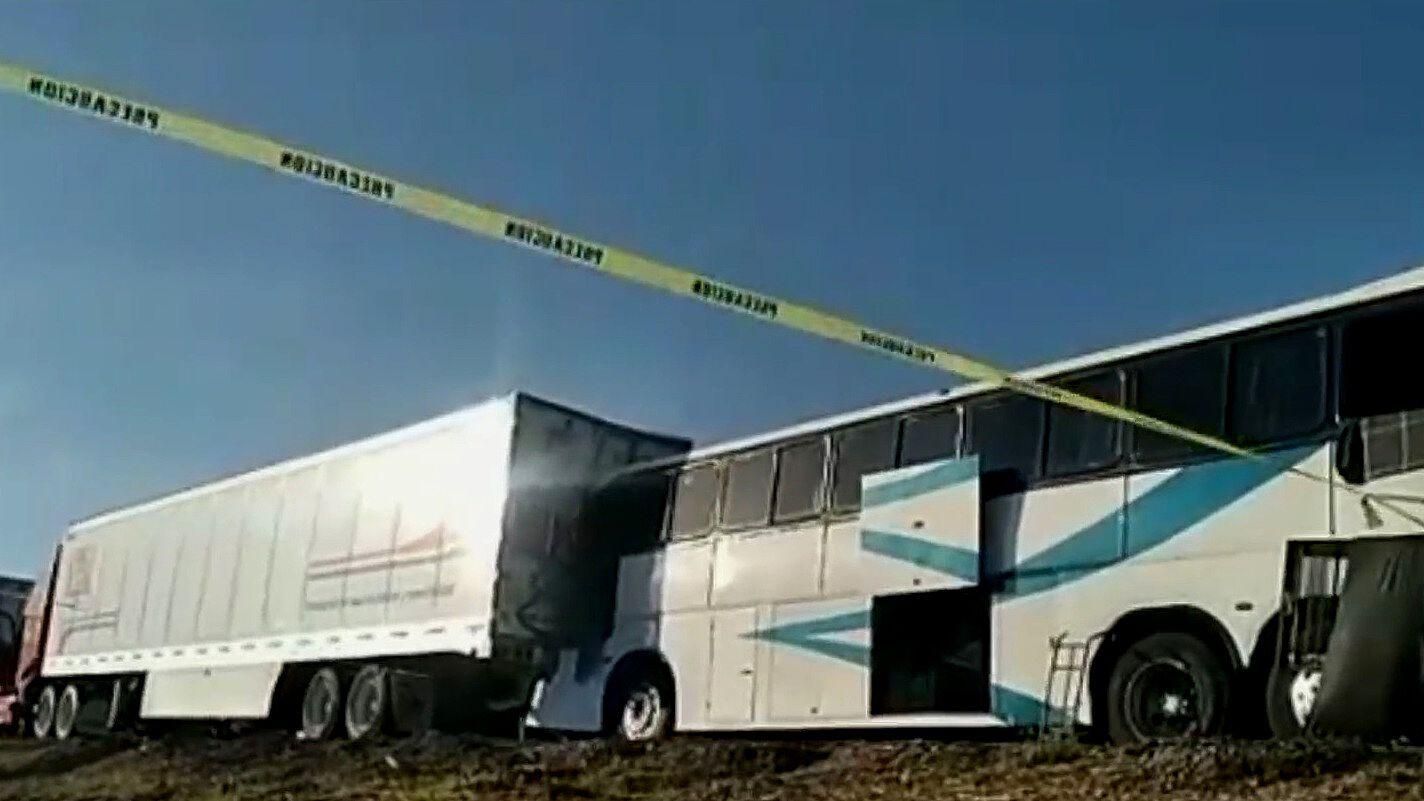 Accidentes Vehiculares, Carambola Deja Un Muerto y 50 Heridos en la ...