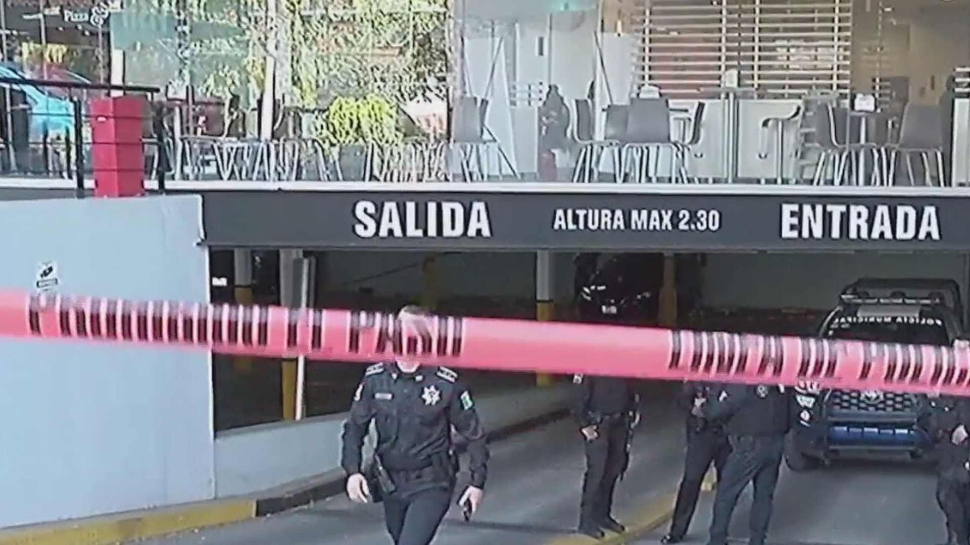 Asesinan a un Hombre en el Estacionamiento de una Plaza Comercial en ...