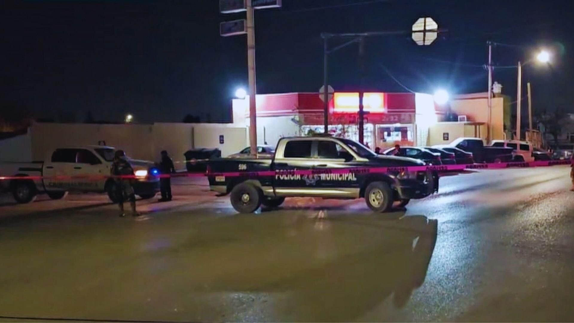 Hombre es Asesinado a Balazos al Exterior de Tienda en Ciudad Juárez