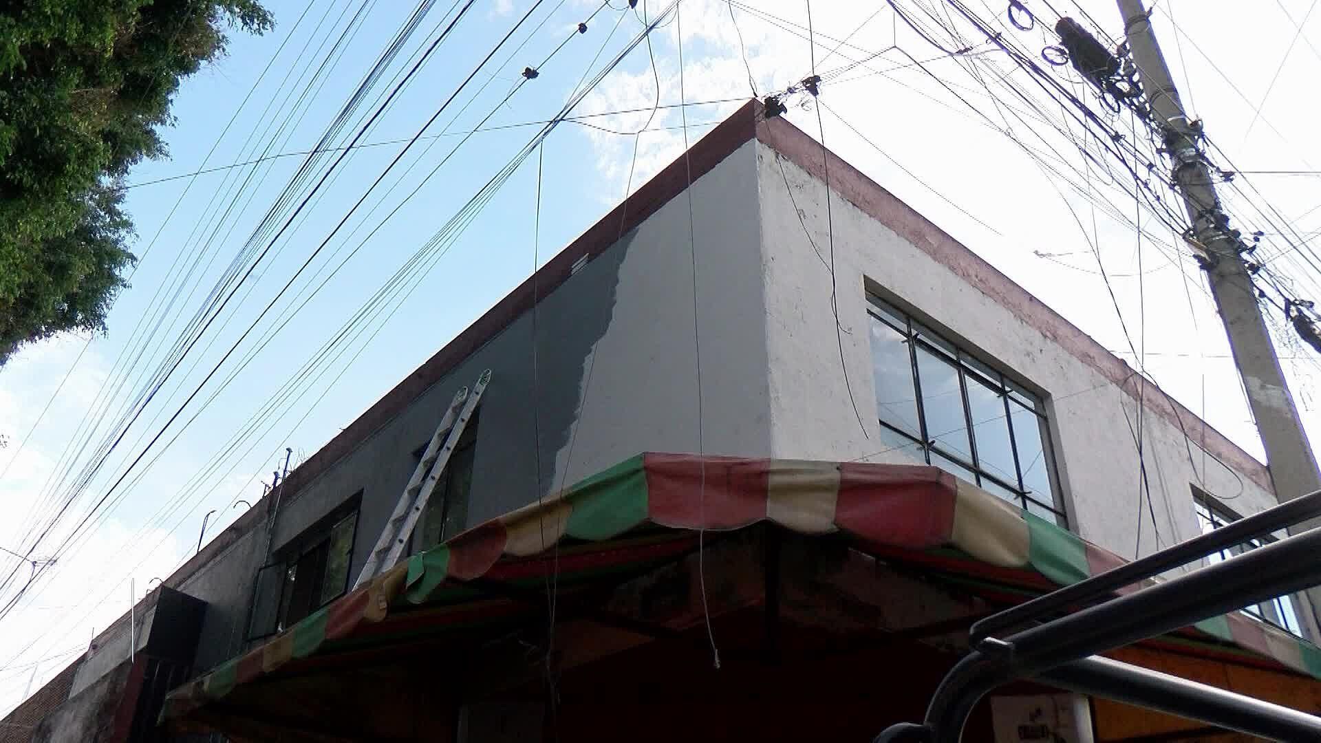 Muere Hombre Electrocutado Tras Tocar Accidentalmente un Cable de Alta ...
