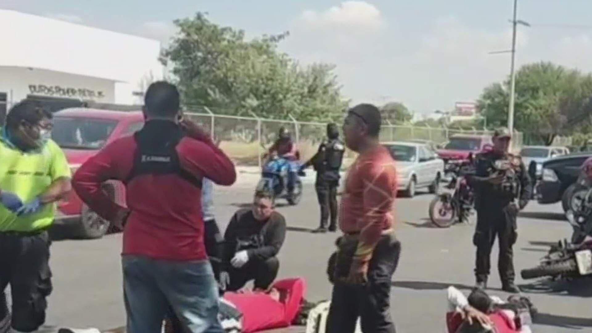 Deja Choque Entre Motociclista y Carro Dos Lesionados en Monterrey