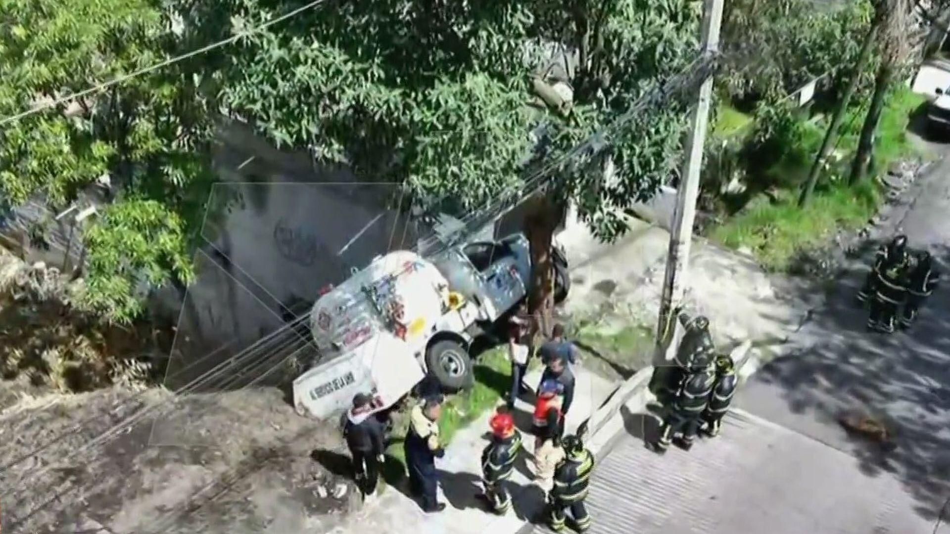 Pipa Se Queda sin Frenos y Choca con Casa en Pedregal de San Nicolás ...