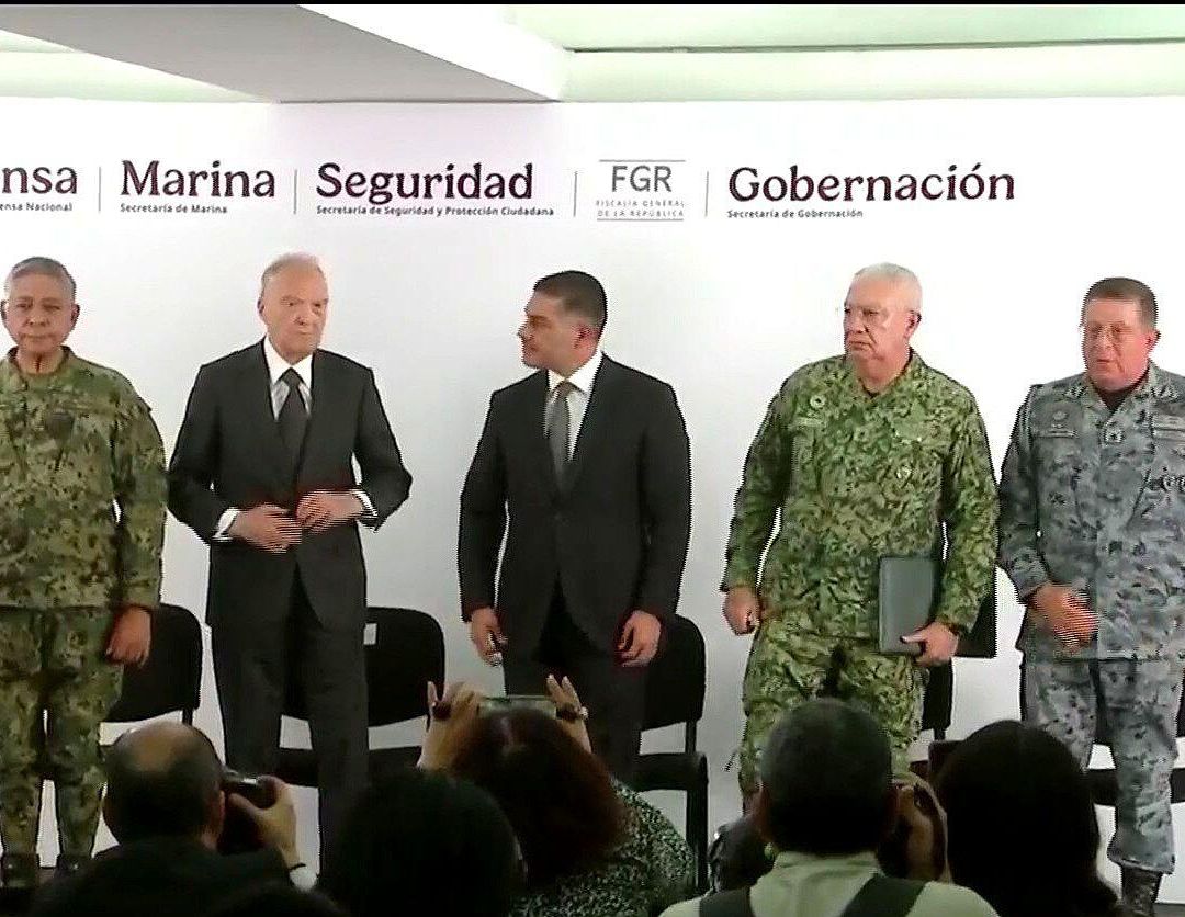 Gabinete de Seguridad Da Detalles Sobre el Traslado de 26 Reos a EUA