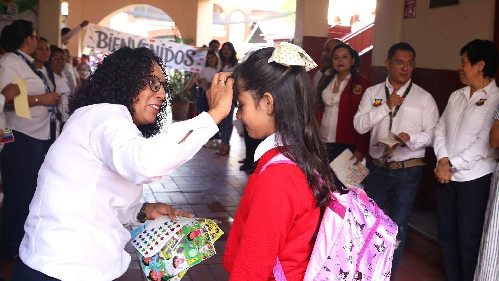 Millones de Alumnos Regresaron a Clases en Todo el País este 1 de ...