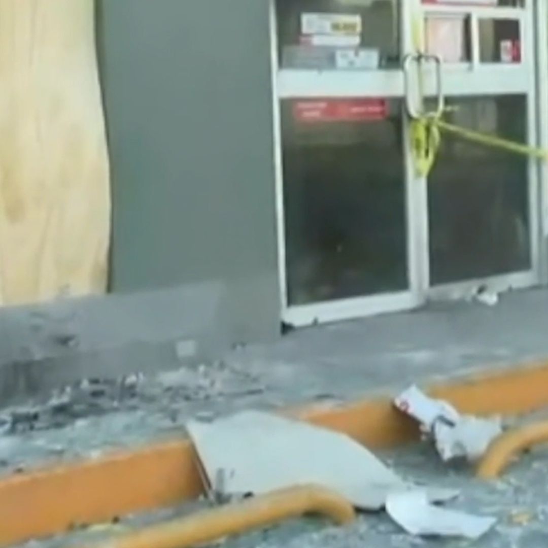 Así Quedó la Primera Tienda de Conveniencia Incendiada en Guanajuato en San Francisco del Rincón. Foto: N+