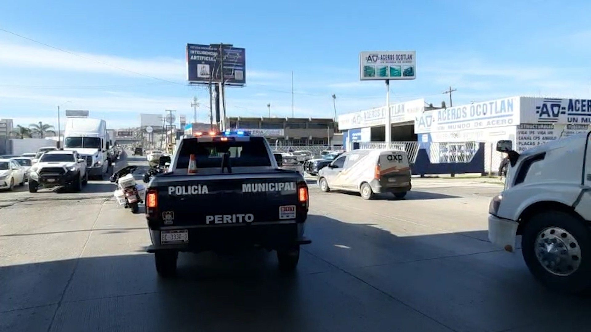 Muere Motociclista tras Accidente con Camión en Zona 5 y 10 de Tijuana
