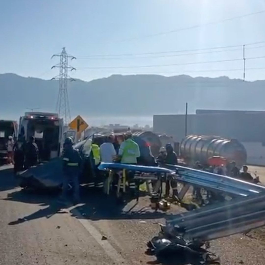 Muere Familia Accidente Autopista 150D Tramo Ciudad Mendoza Córdoba Camioneta se Impactó Contra Muro Contención