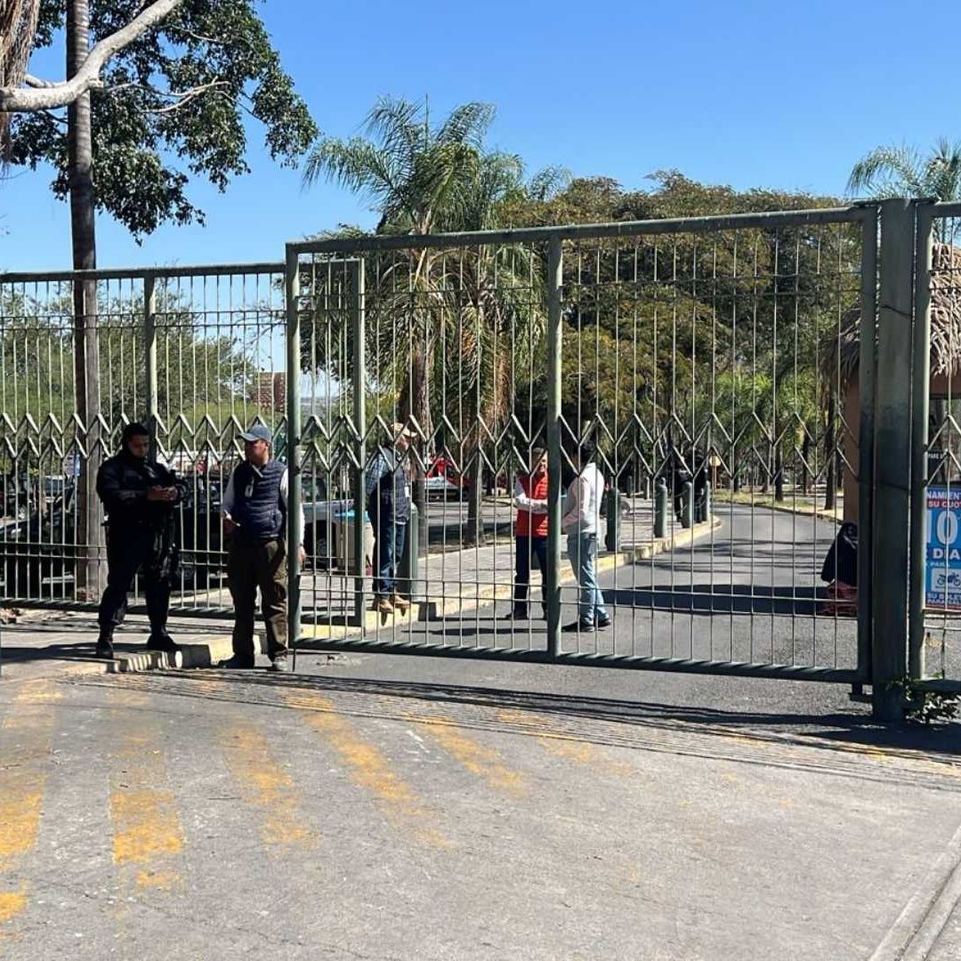 Zoológico resguardó a más de mil personas de otros estados.