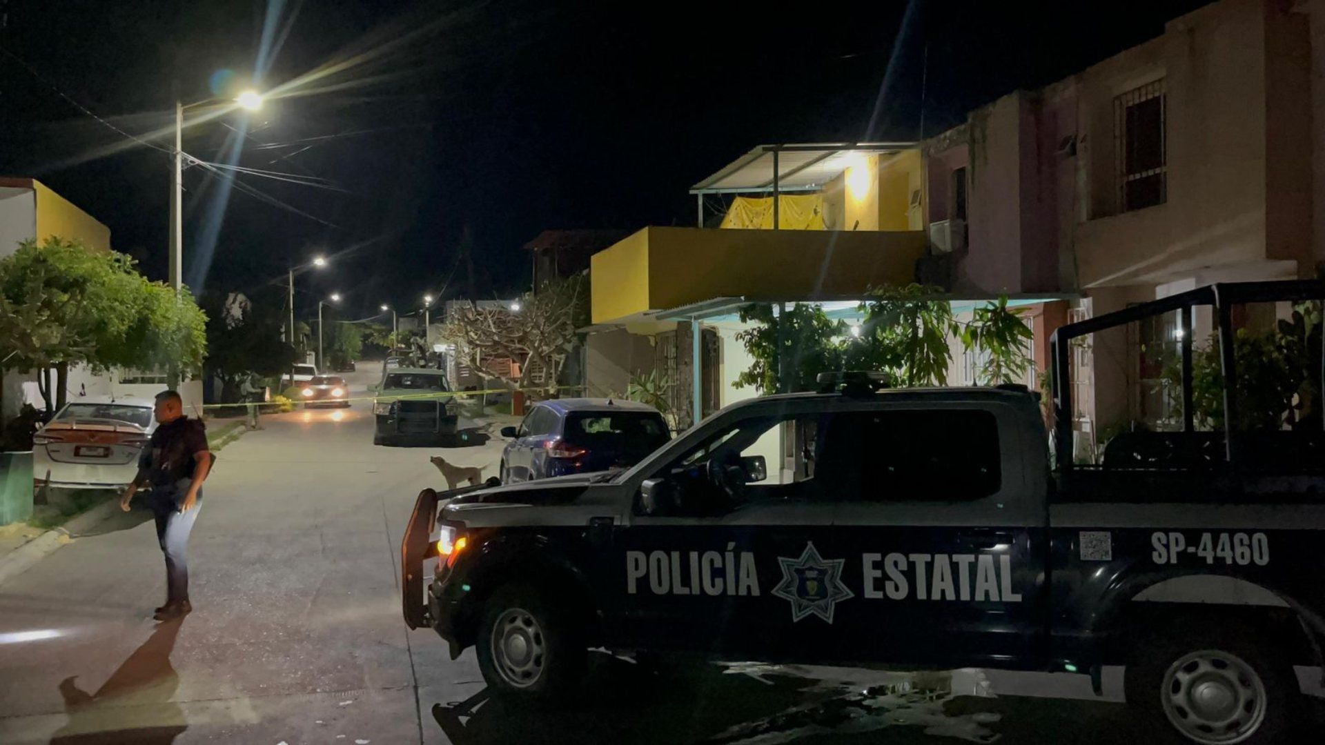 Movilización policíaca y acordonamiento policial por ataque armado en Acayucan