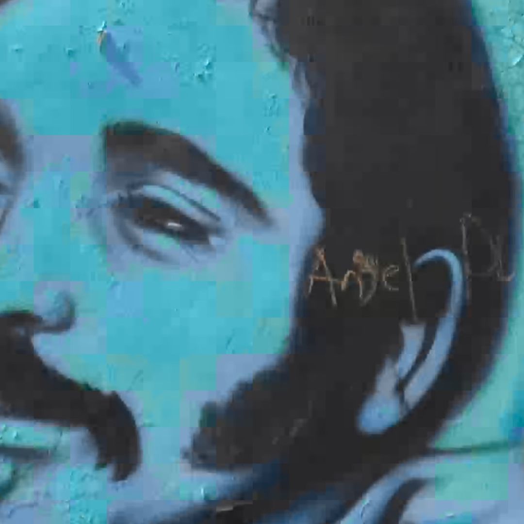 Mural en honor al salsero Willie Colón plasmado en el Barrio de la Huaca en Veracruz.