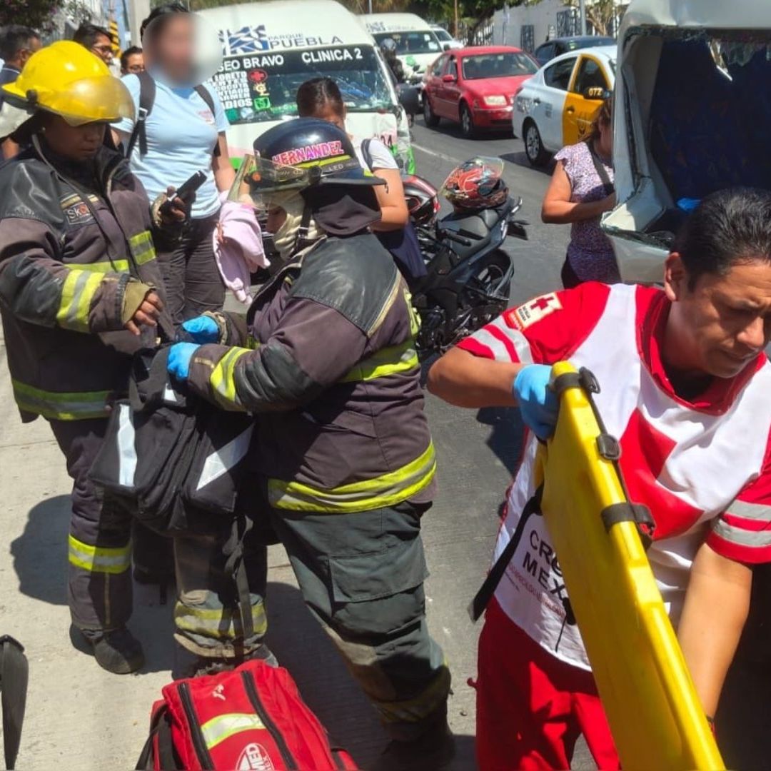 Accidente Choque Múltiple Vehículo Ruta 6 Transporte Público Calzada Zaragoza Puebla 12 Lesionados