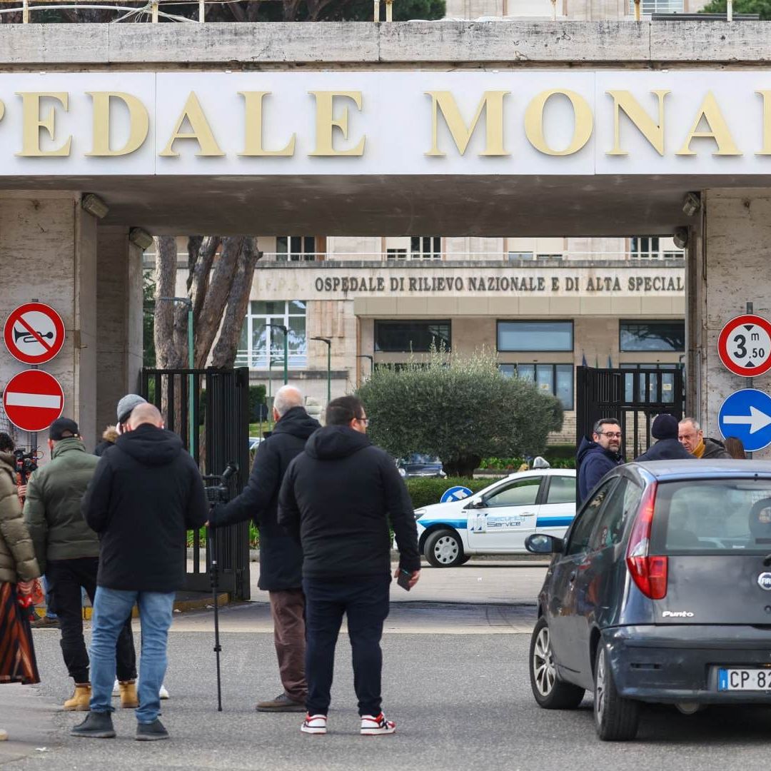 Muere Niño Que Recibió Trasplante de Un Corazón Quemado en Nápoles, Italia