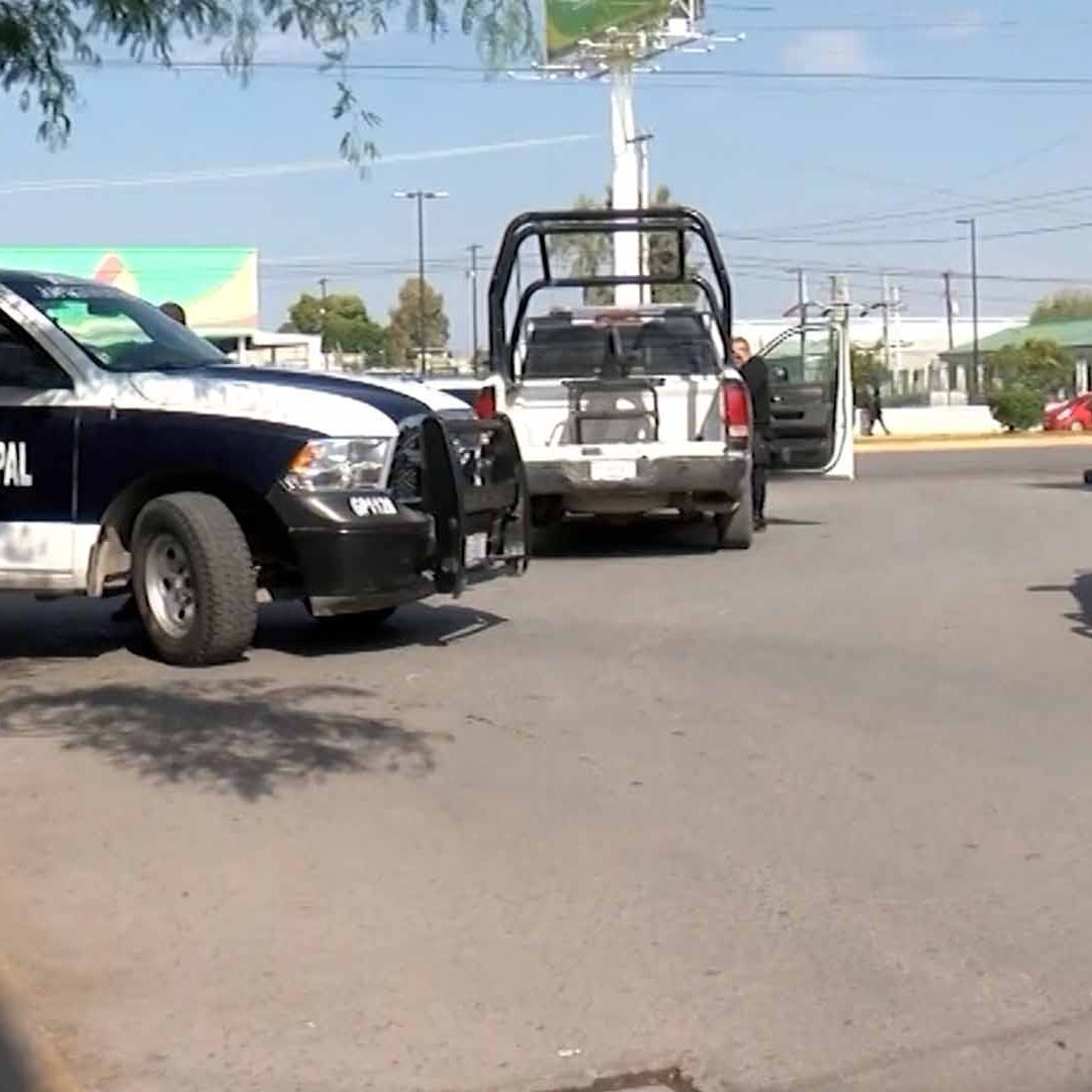 Sujeto Ataca con Cuchillo a Dos Policías en Colonia Centro de Torreón