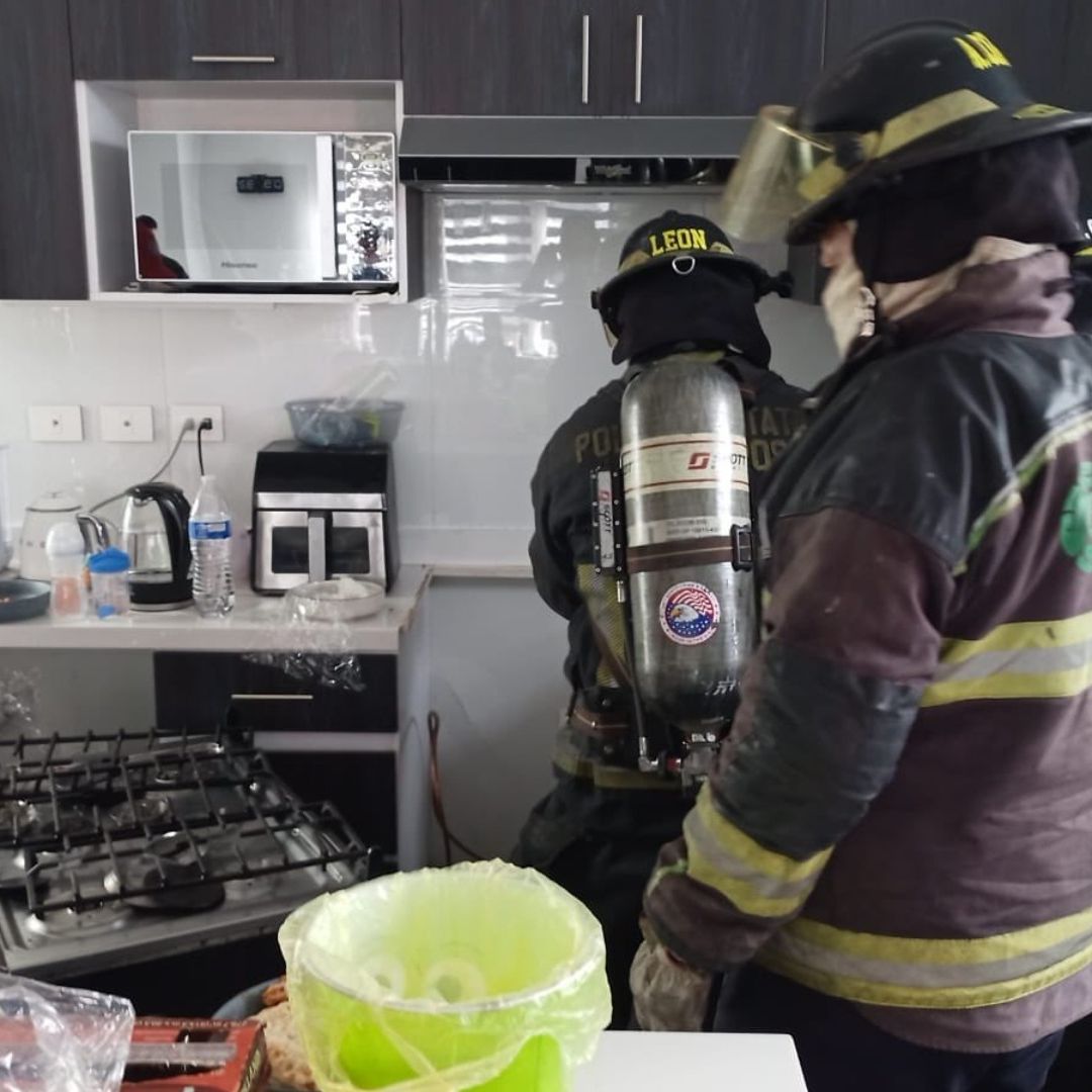 Explosión por Acumulación de Gas en Vivienda de Fraccionamiento La Cima Mayorazgo Puebla