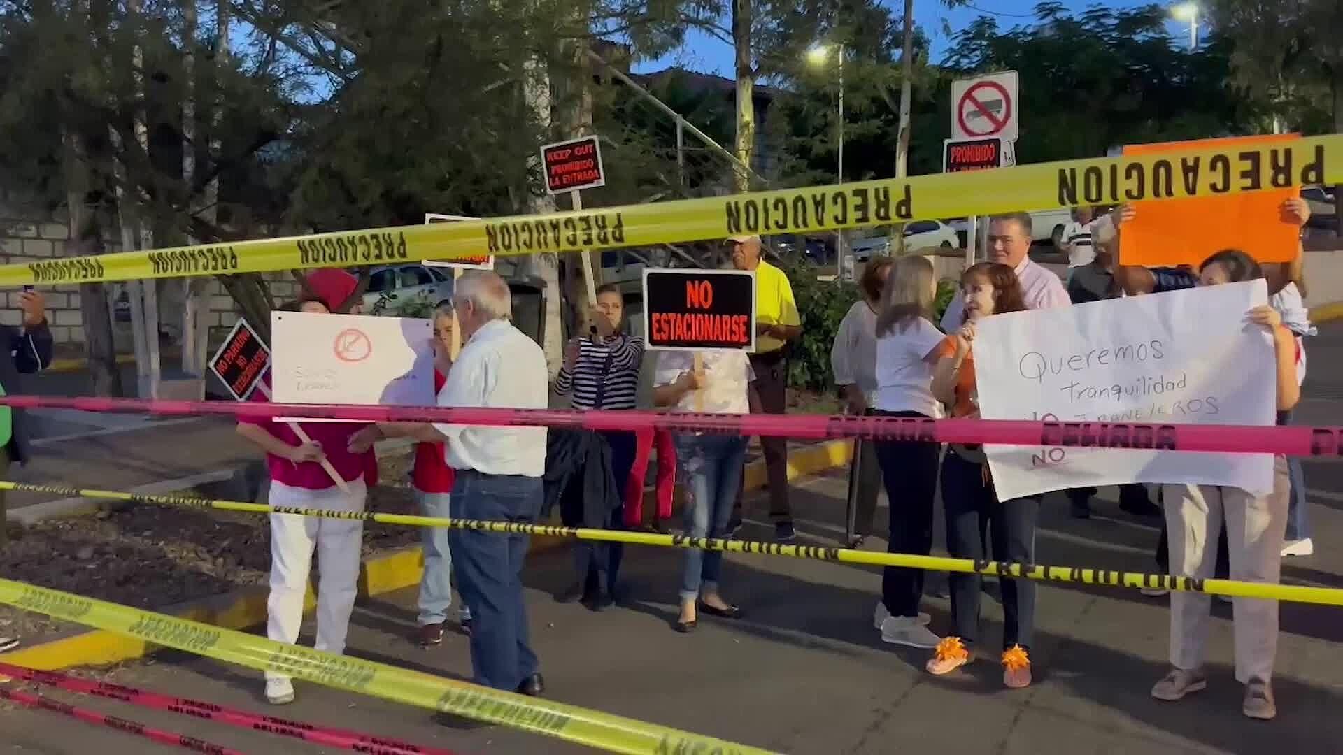 Vecinos de la Colonia Loma Dorada se Manifestaron por el Ruido de ...