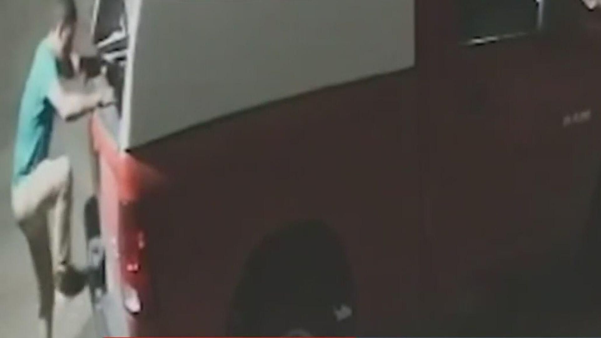 Detienen a Hondureño por Supuesto Robo en Empresa en Centro de Monterrey