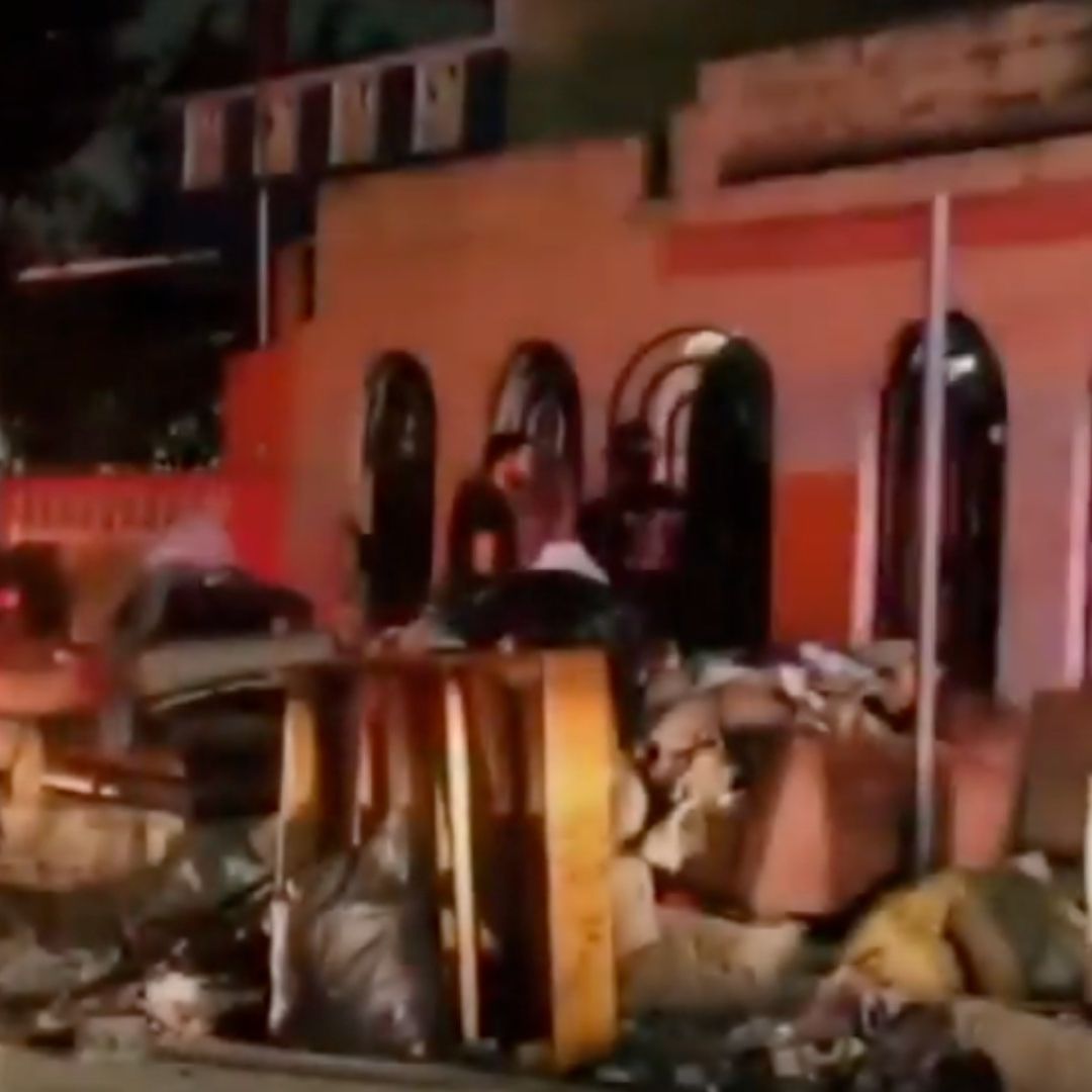 Al menos 6 personas fueron puestas a salvo durante el incendio