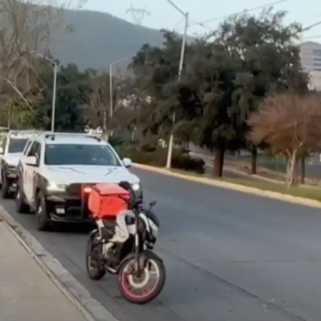El detenido asegura que la motocicleta la compró hace unos días