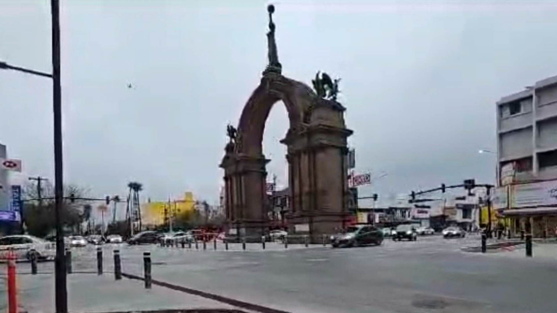 Trabajos inconclusos, riesgos y mala calidad, presentes en el Arco de la Independencia