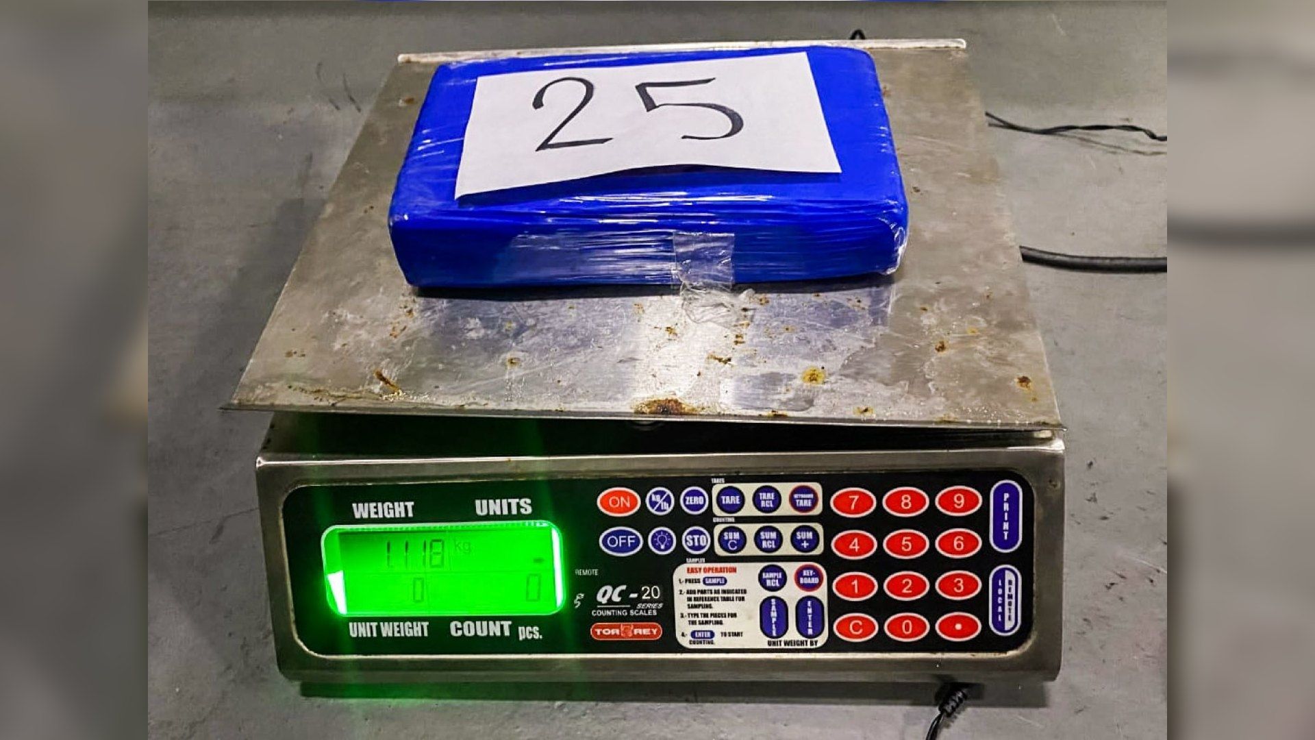 Los elementos de la Marina localizaron un total de 455 paquetes que contenían 453 kilos.