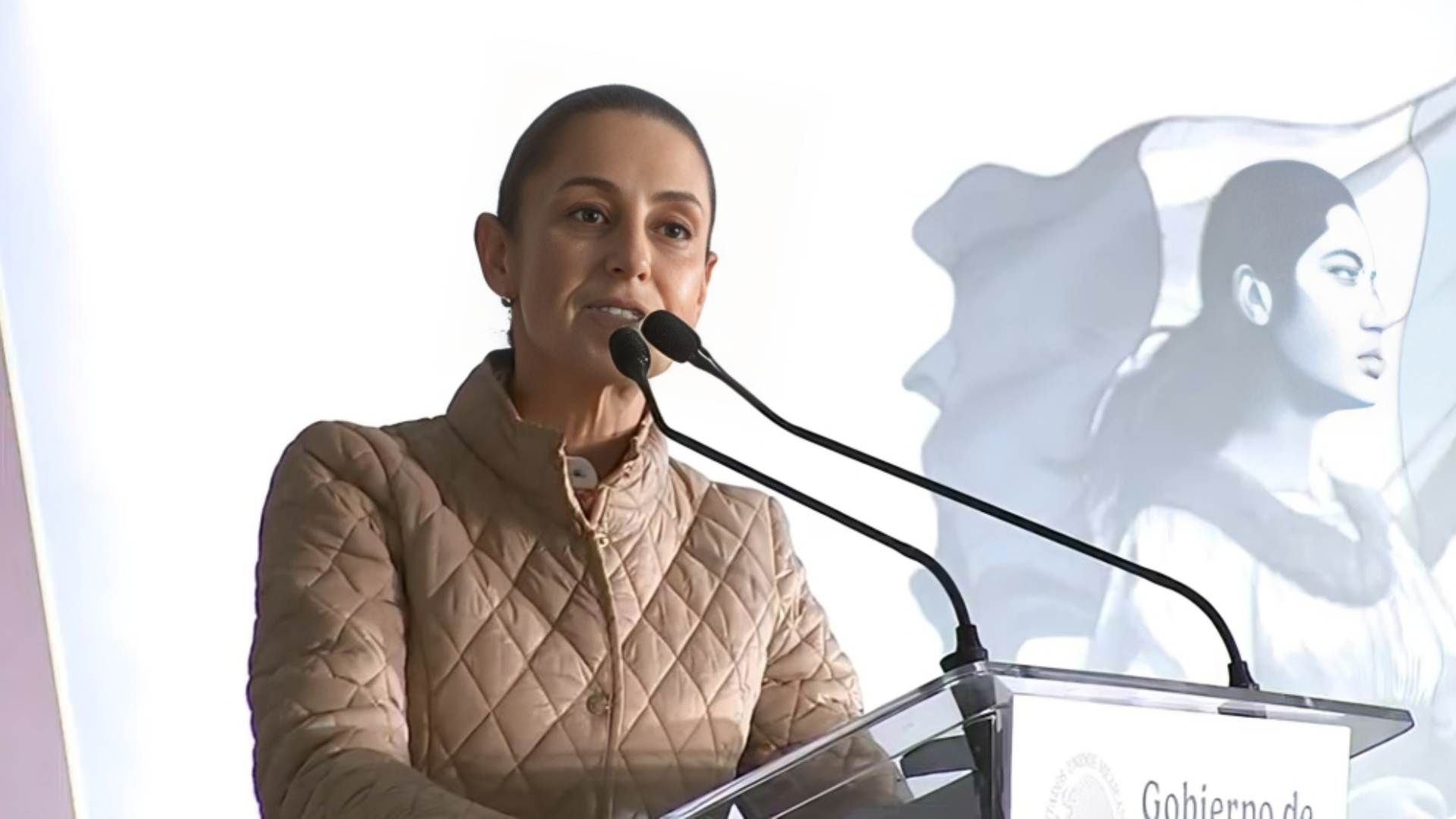 Claudia Sheinbaum en el evento en Hidalgo donde anunció la reconversión de la refinería de Tula.