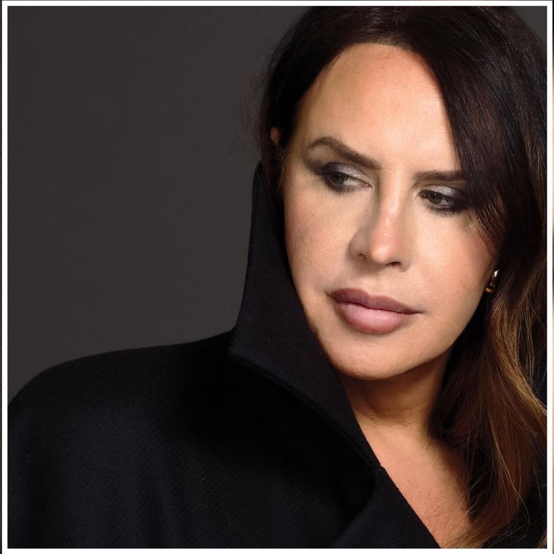 Ella es Karla Sofía Gascón.