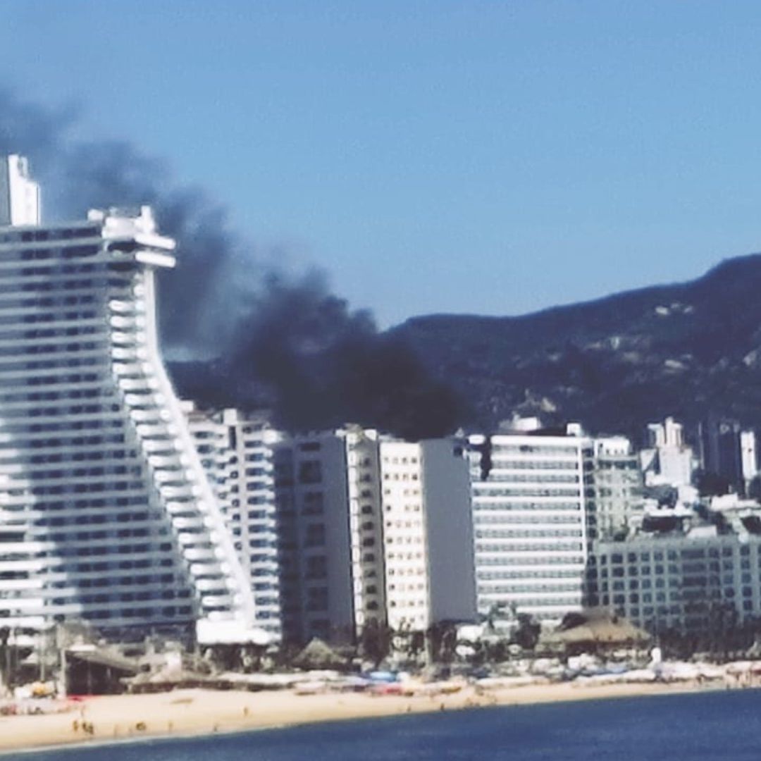 Hotel Emporio en Acapulco: Reportan Incendio en la Parte Alta