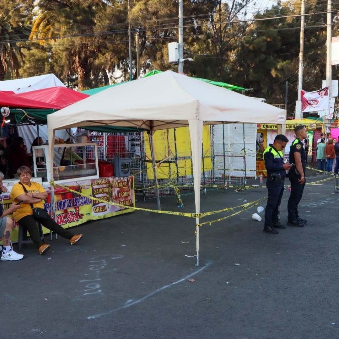 Comerciantes de la romería que se instala en Rojo Gómez y avenida Sur 16