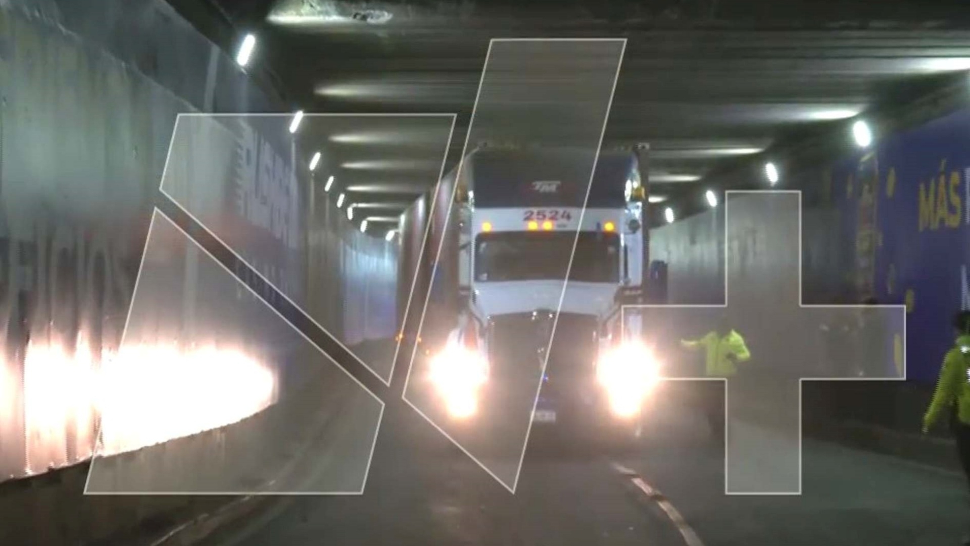 ¿Qué Pasó en Avenida Chapultepec Hoy 7 de Enero 2025? Tráiler Atorado ...