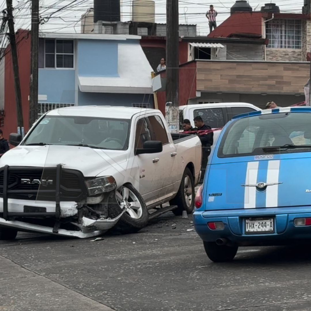 Camioneta en la que viajaba Andrei Gamboa cuando fue asesinado en Ixtaczoquitlán