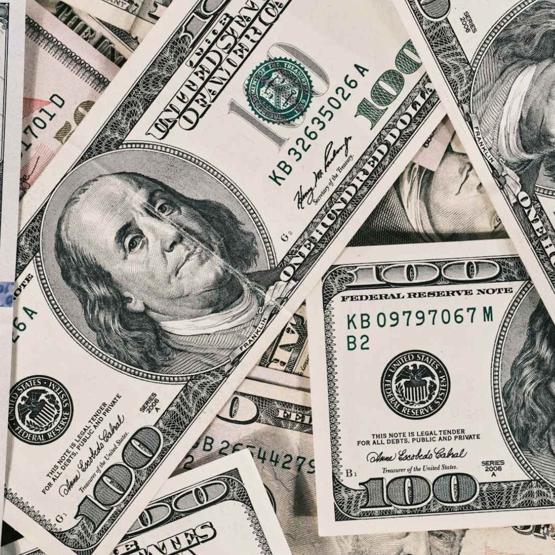 Precio del Dólar Hoy: Así Amanece el Peso en el Tipo de Cambio este 8 de Enero de 2025