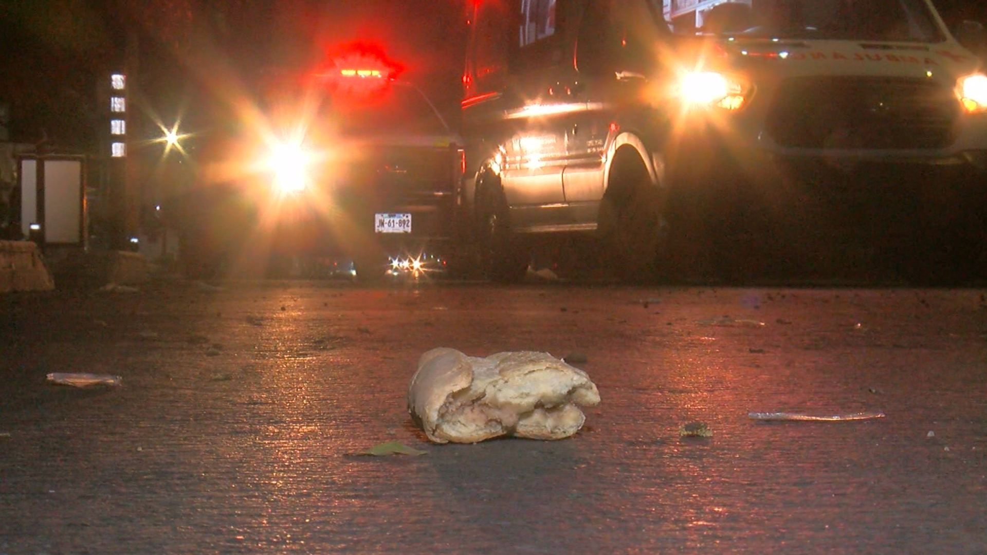 Atropellan a Un Hombre Mientras Comía Un Lonche de Bistec en Guadalajara