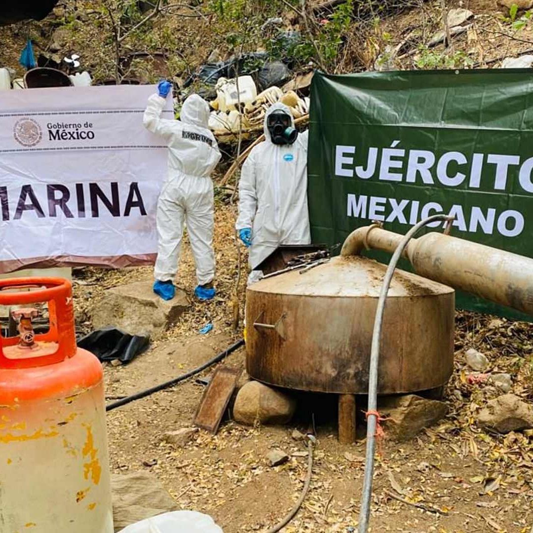 Destruyen Laboratorio Clandestino de Drogas Sintéticas en Sinaloa