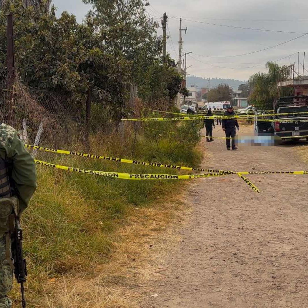 Policía Muerto y Delincuente Abatido por Balacera en Santa María Coronango, Puebla