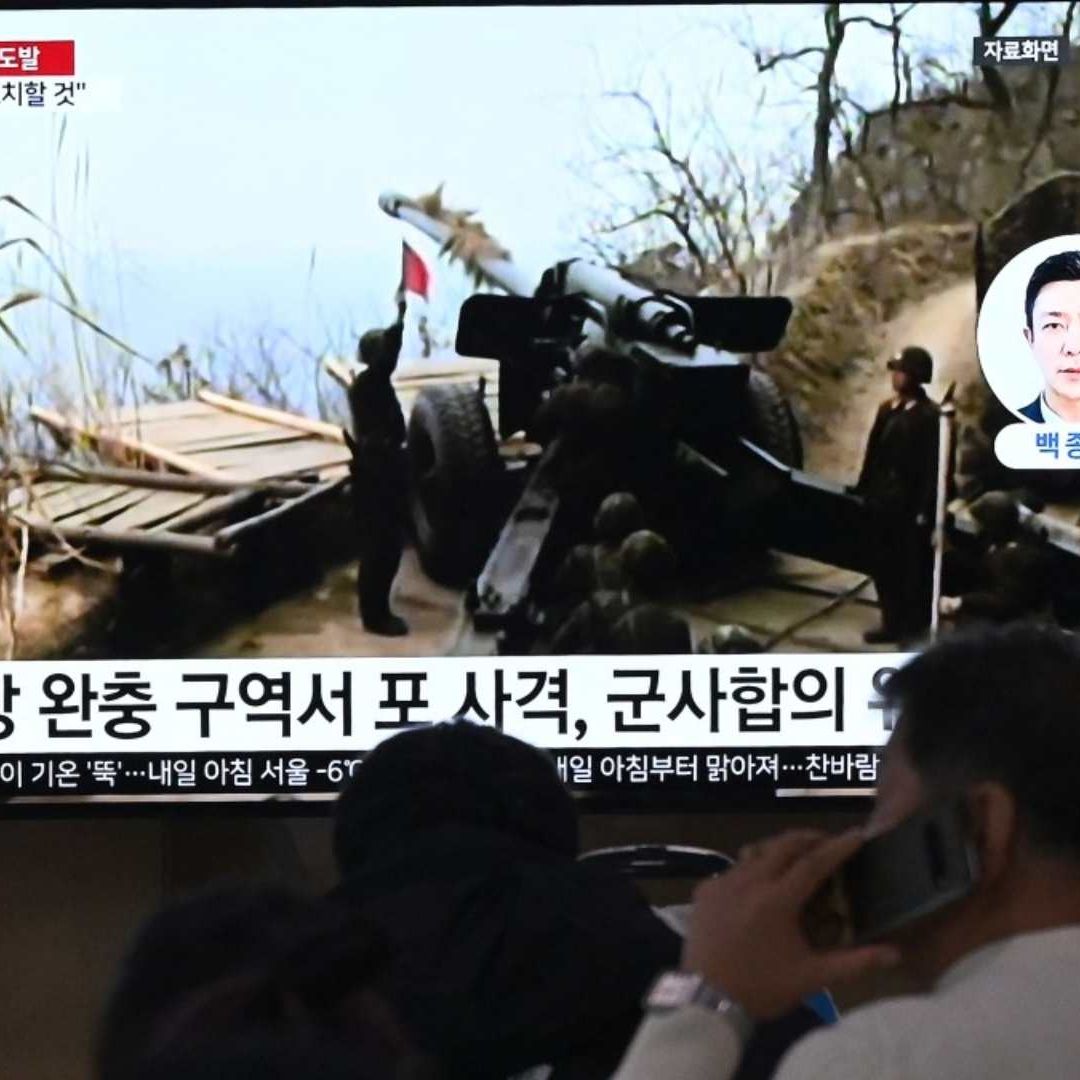 Corea del Norte dispara 60 obuses cerca de isla surcoreana de Yeonpyeong