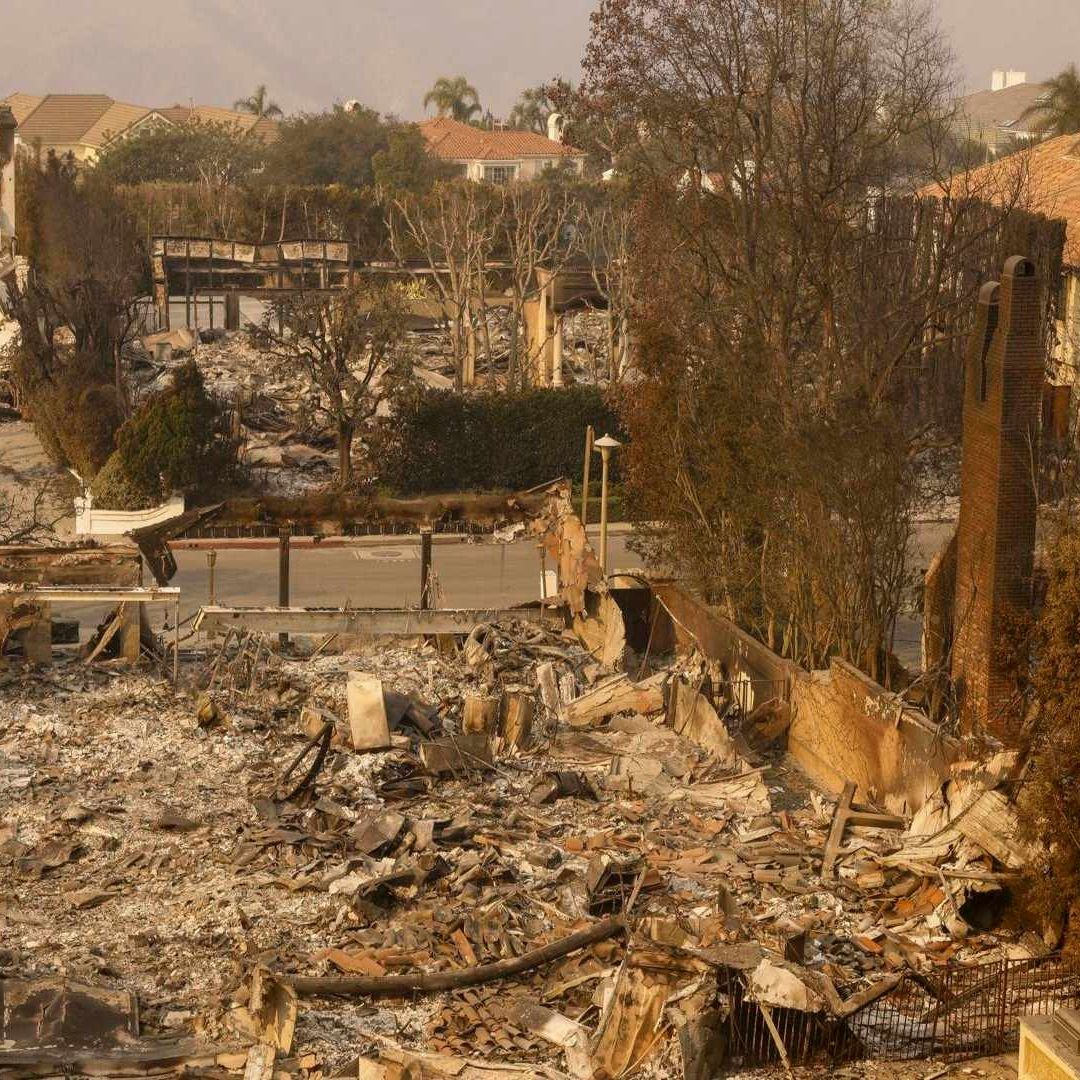 Sube a 10 el Número de Muertos por Incendios en Los Ángeles
