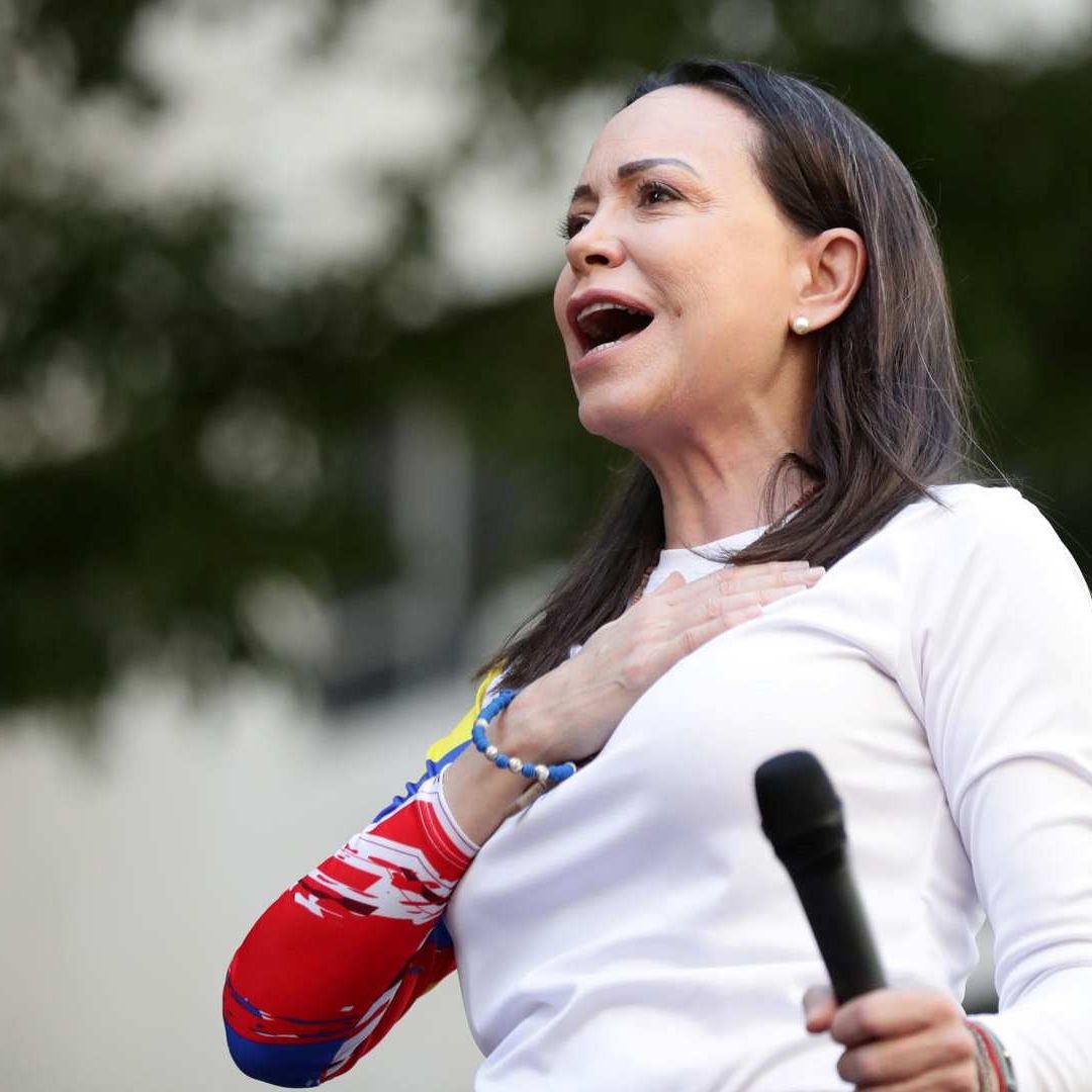 La líder antichavista María Corina Machado pronuncia un discurso