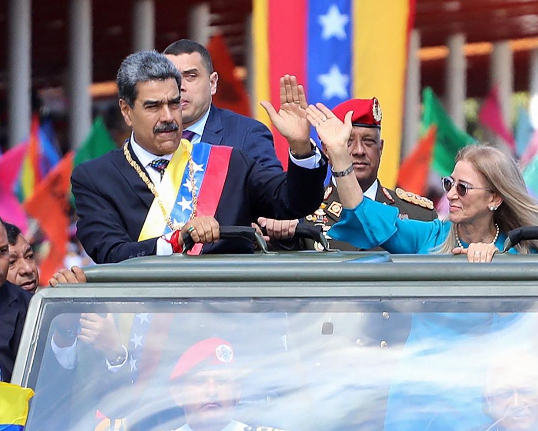 Nicolás Maduro jura como presidente de Venezuela