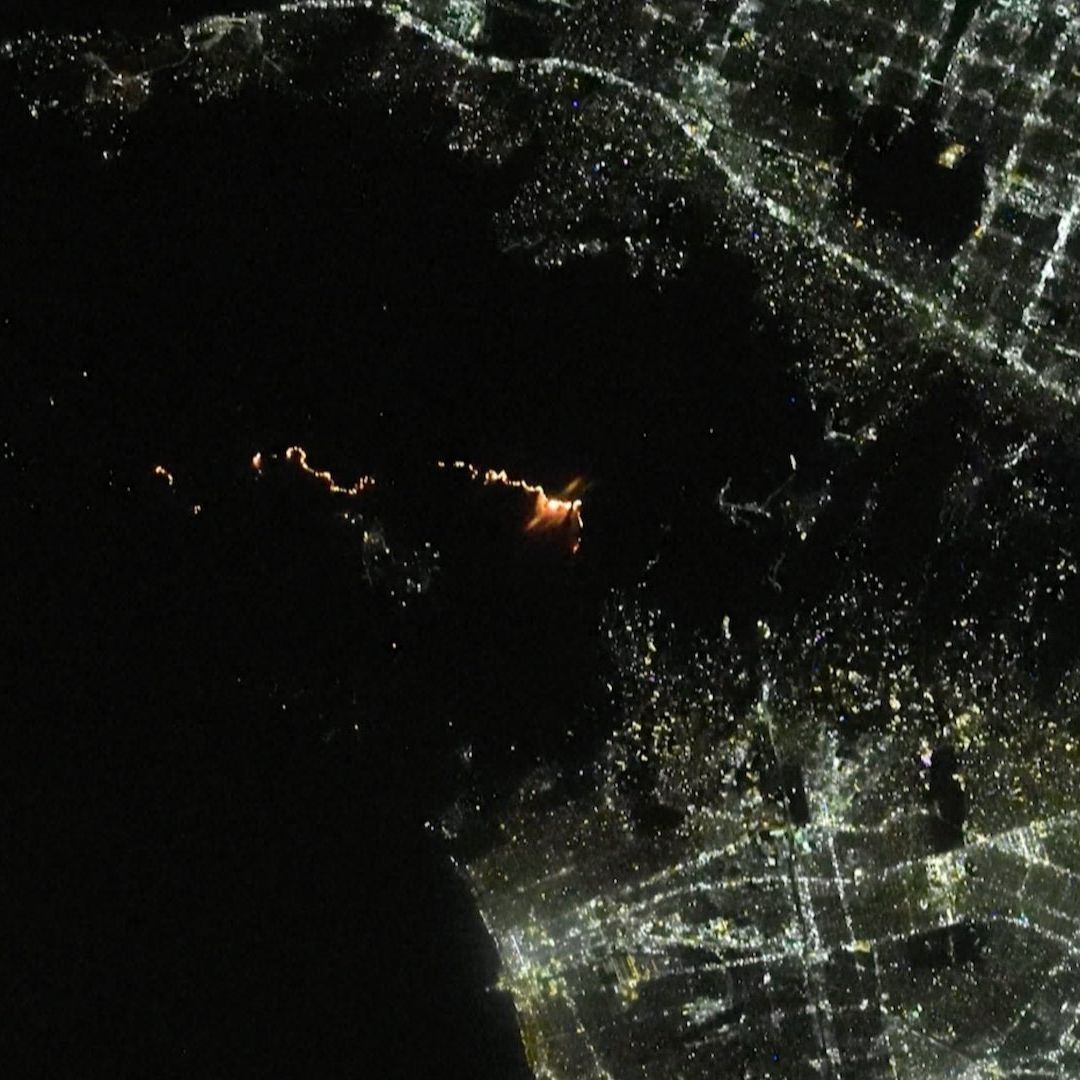 Cosmonauta Alexander Gorbunov tomó imágenes desde el espacio del incendio en California