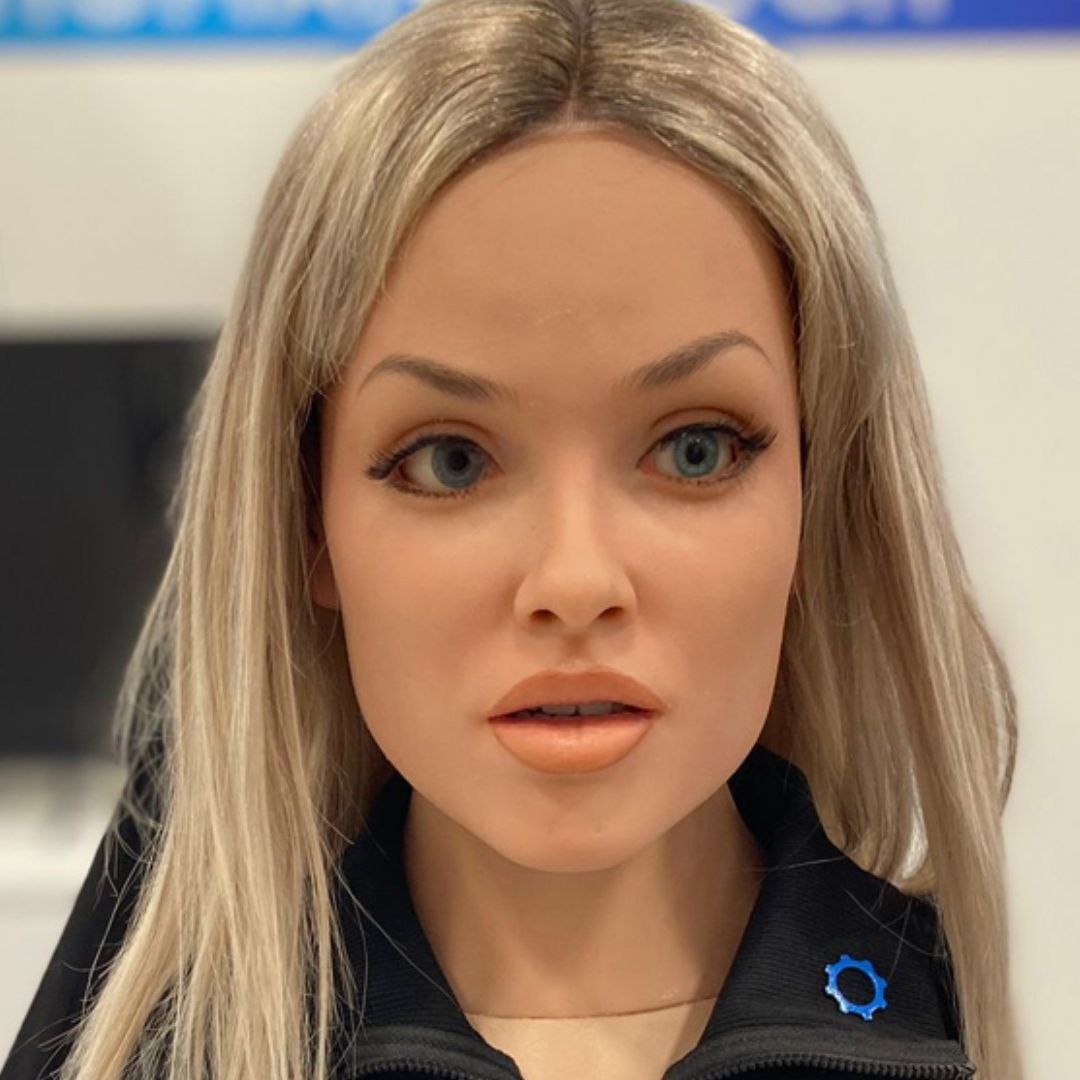 Aria, la Robot que Busca 'Conexiones Íntimas' con los Humanos