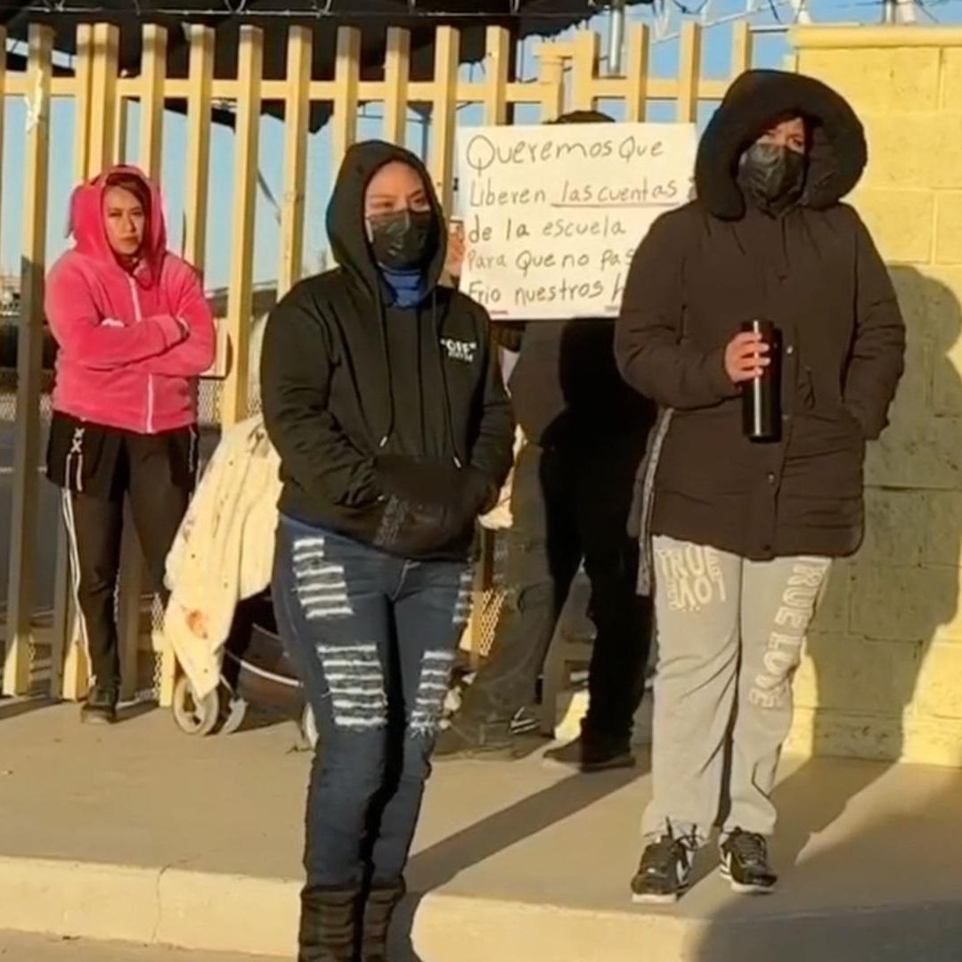 Padres de Familia Tomaron Instalaciones de Primaria Mariano Jiménez en Ciudad Juárez
