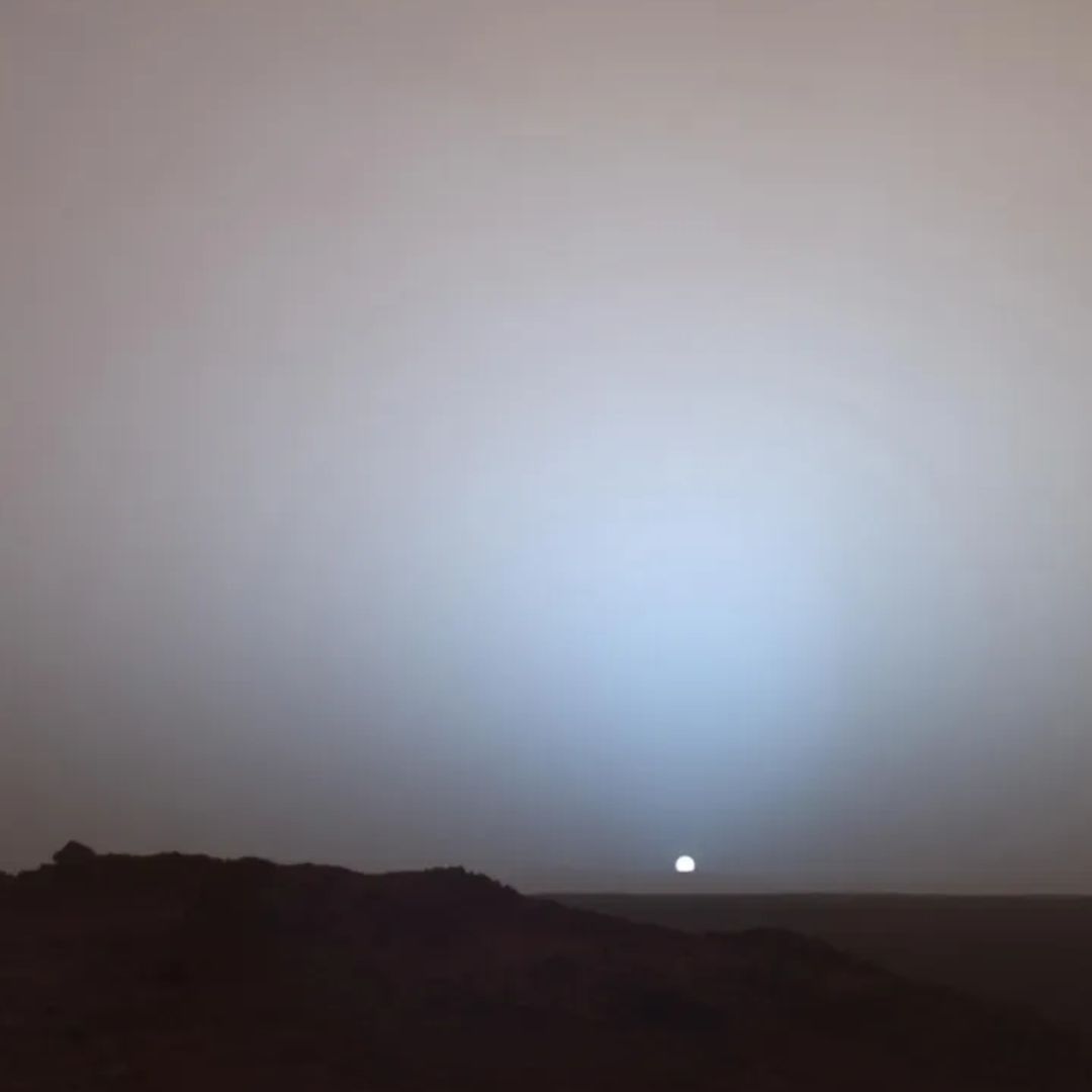 ¿De Qué Color Son los Amaneceres y los Atardeceres en Marte? La NASA lo Revela